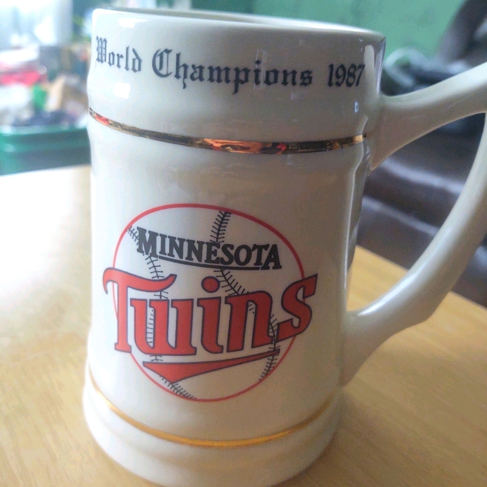 Minnesota Twins 1987 WS Champions beer stein